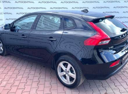 Volvo - V40