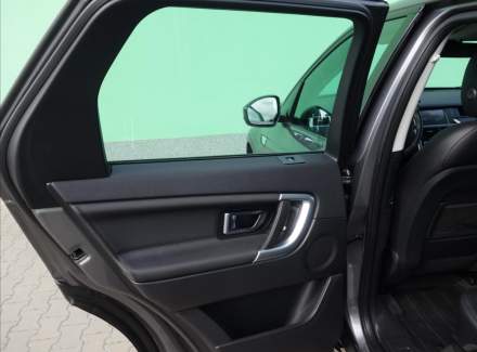 Land Rover - Discovery Sport