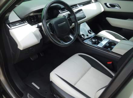 Land Rover - Range Rover Velar