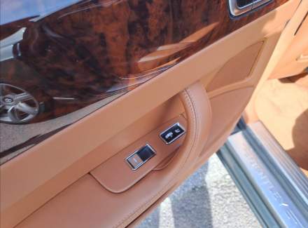 Bentley - Flying Spur