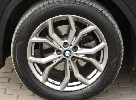 BMW - X3