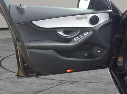 Mercedes-Benz - C-class