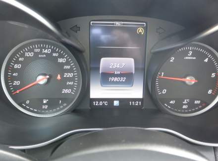 Mercedes-Benz - C-class