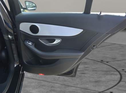 Mercedes-Benz - C-class