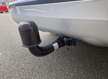 Mitsubishi - Outlander