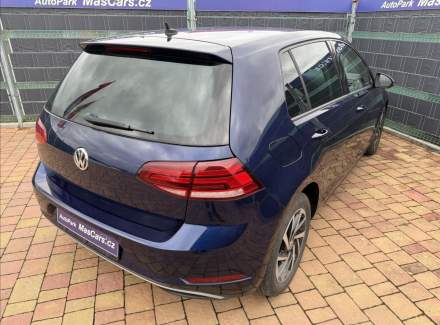 Volkswagen - Golf