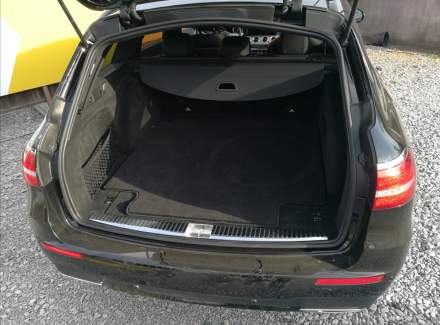 Mercedes-Benz - E-class