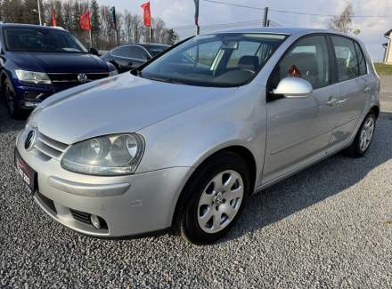 Volkswagen - Golf