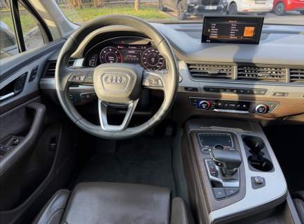 Audi - Q7