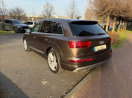 Audi - Q7
