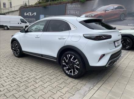 Kia - XCeed