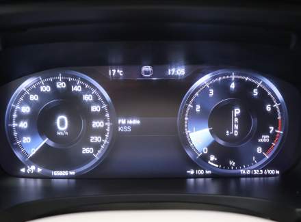 Volvo - V90