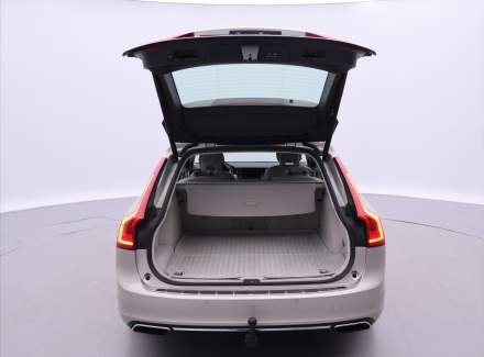 Volvo - V90