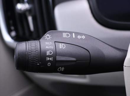 Volvo - V90