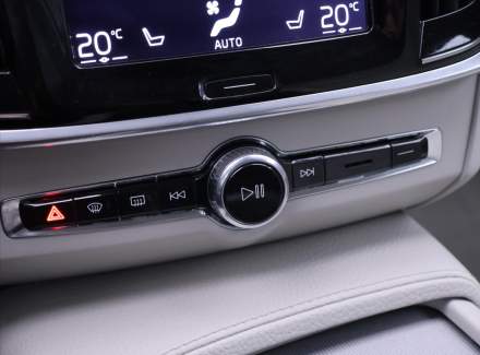 Volvo - V90