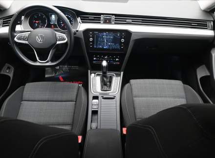 Volkswagen - Passat