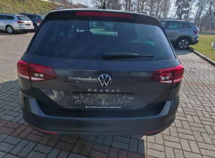 Volkswagen - Passat