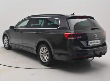 Volkswagen - Passat