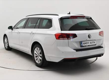 Volkswagen - Passat