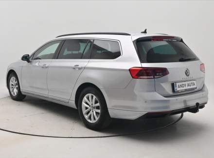 Volkswagen - Passat