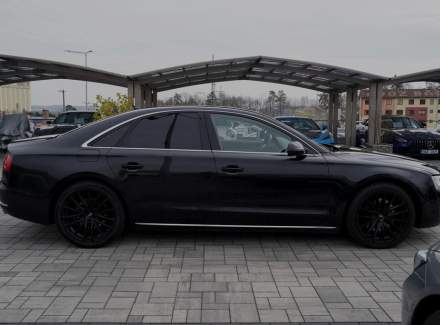 Audi - A8