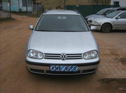 Volkswagen - Golf