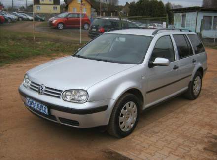 Volkswagen - Golf