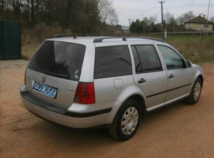 Volkswagen - Golf