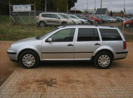 Volkswagen - Golf