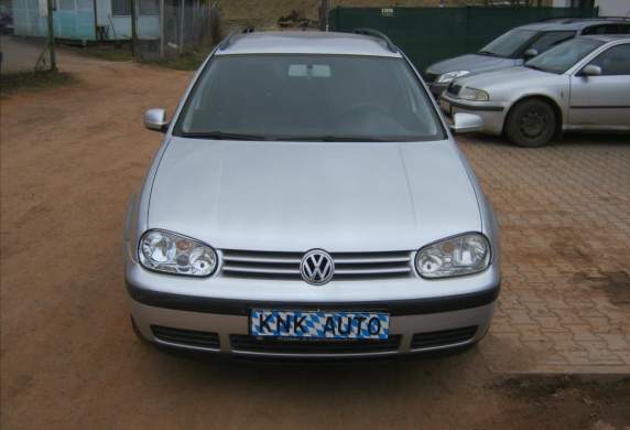 Volkswagen - Golf