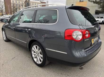 Volkswagen - Passat