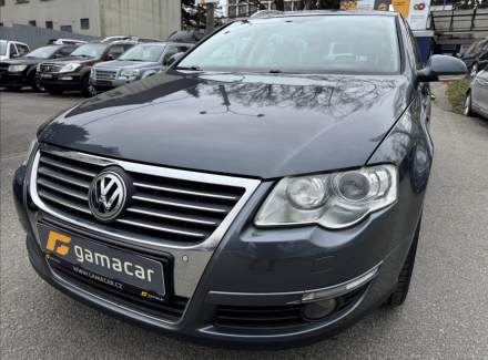 Volkswagen - Passat