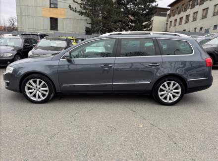 Volkswagen - Passat