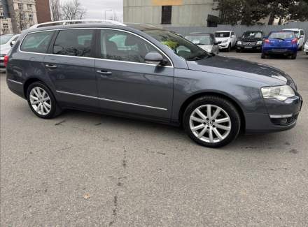 Volkswagen - Passat