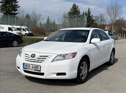 Toyota - Camry
