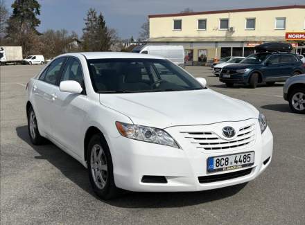 Toyota - Camry
