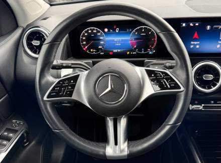 Mercedes-Benz - GLB