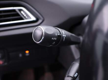 Peugeot - 308