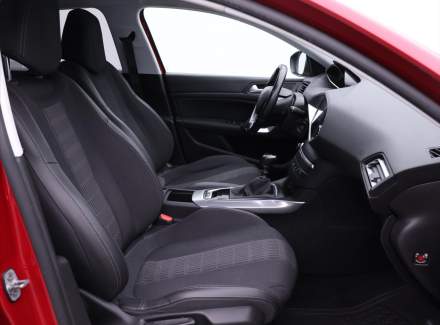 Peugeot - 308