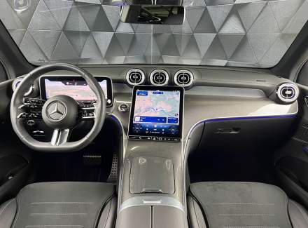 Mercedes-Benz - GLC