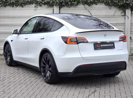 Tesla - Model Y