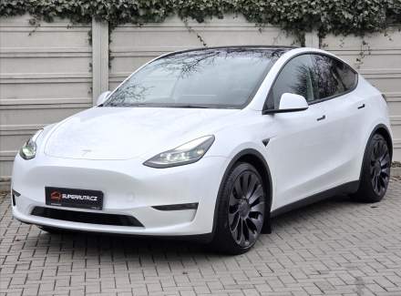 Tesla - Model Y