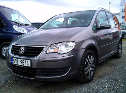 Volkswagen - Touran