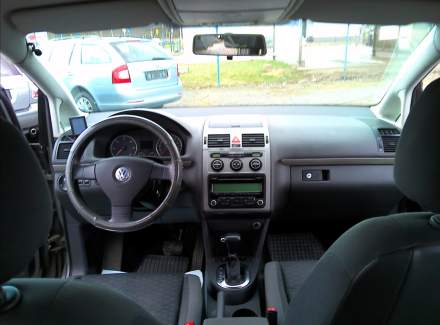 Volkswagen - Touran
