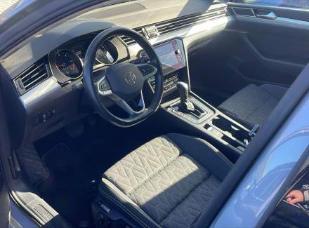 Volkswagen - Passat