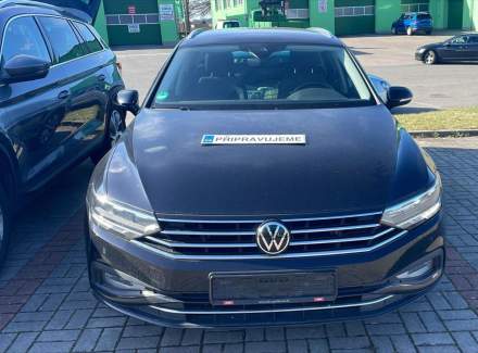 Volkswagen - Passat