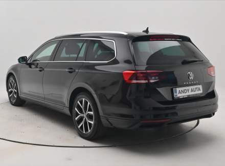 Volkswagen - Passat