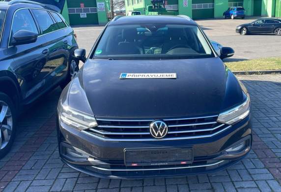 Volkswagen - Passat