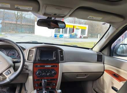Jeep - Grand Cherokee