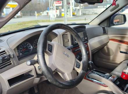 Jeep - Grand Cherokee